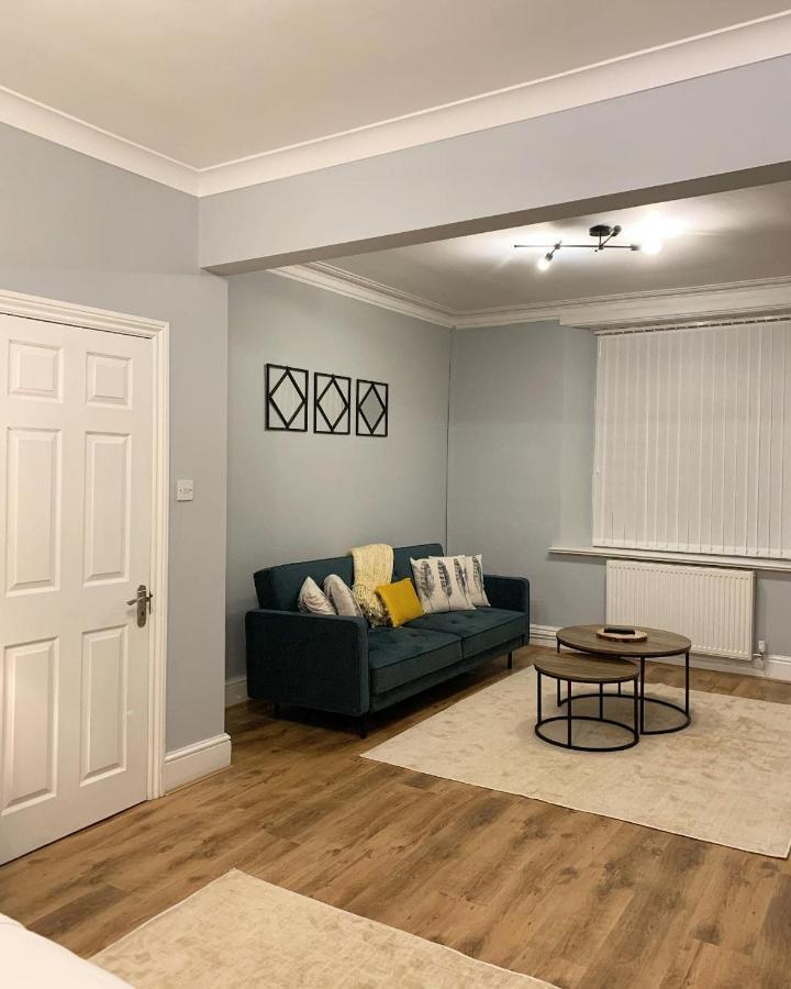 Cardiff Home エクステリア 写真